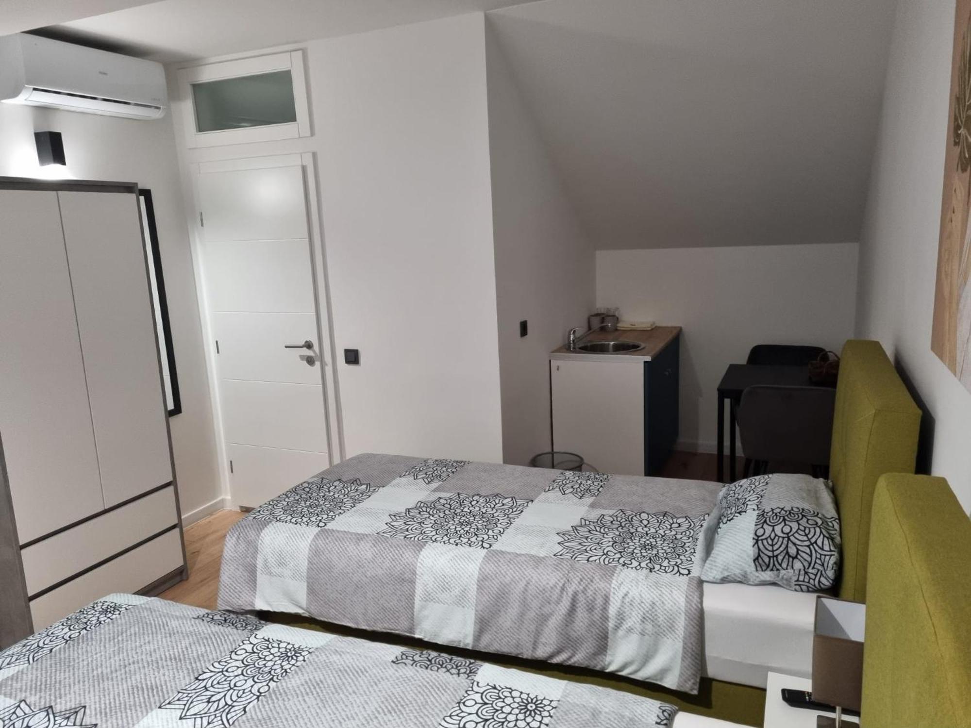 Sobe Marta Hotel Trgovisce Ngoại thất bức ảnh